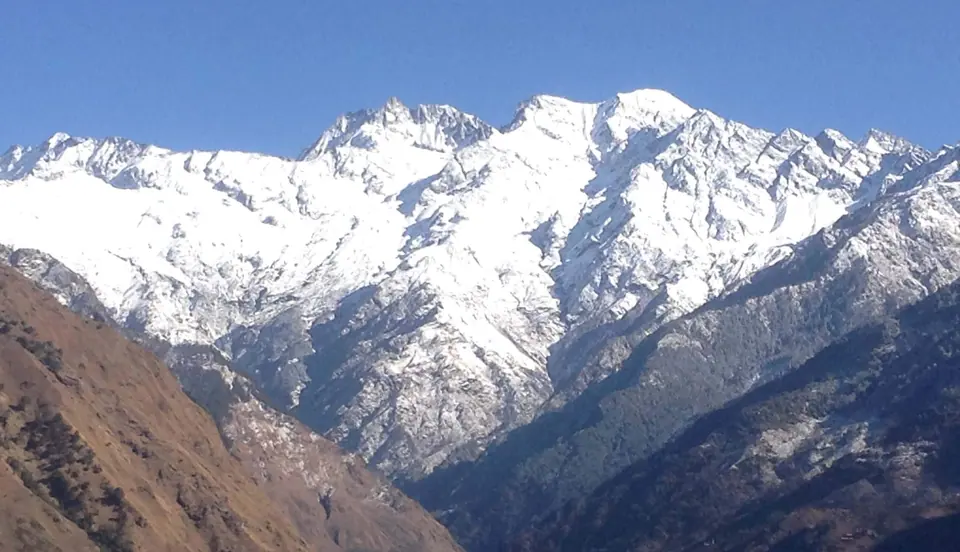Snow-covered peaks of the Ganesh Himal