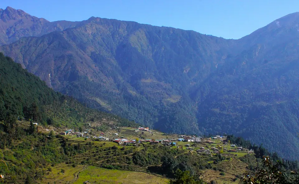 Melamchi Gaon village on the Helambu trail