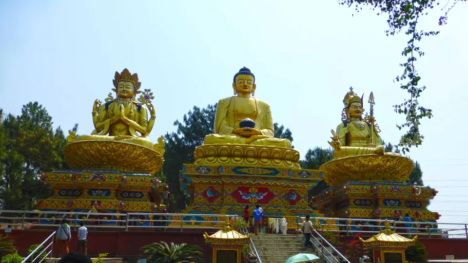 Golden Buddha statues at Swayambhunath